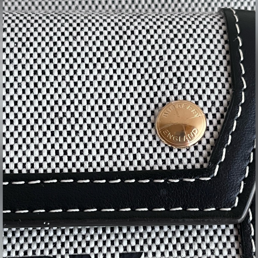 BURBERRY Horseferry Logo Canvas and Leather Pocket Bag - Picture 14 of 14